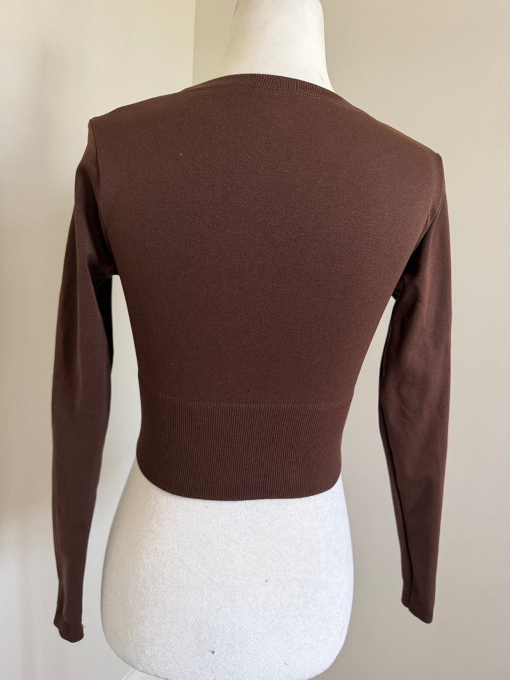 Offline by Aerie Cropped Long-Sleeve Crewneck Top - Brown size XXS - Picture 5 of 8